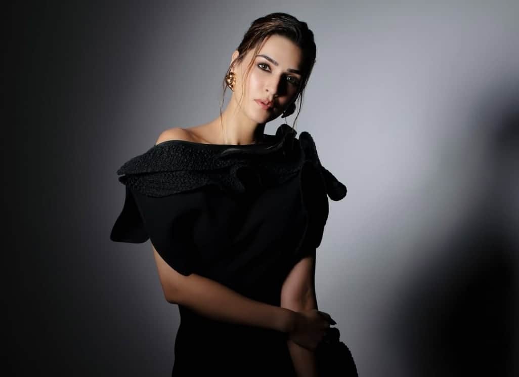 Kriti Sanon GIVA
